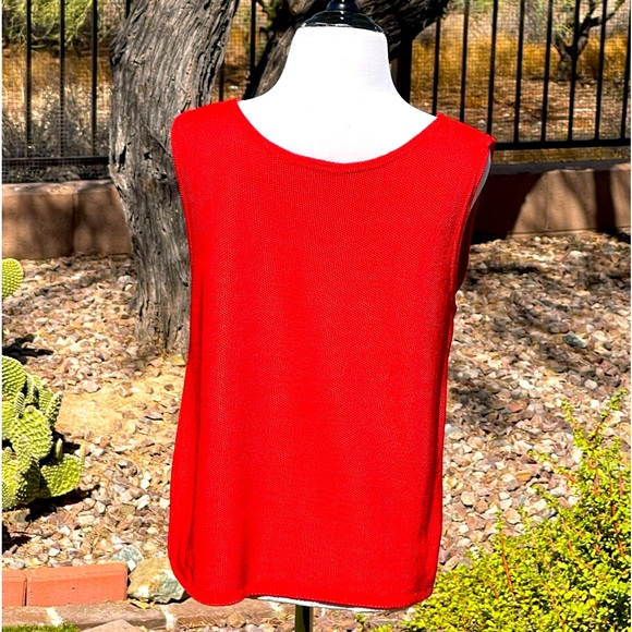 PRIVATE EDITION BY CHICO’S TOP - Picture 2 of 3